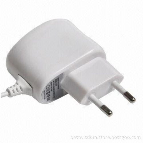Mobile Phone Charger for iPhone 5/5S, iPad, iPod with 1 or 2A Output, 4.2-12V DC Output Voltage